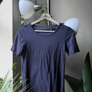 Lululemon plum top
